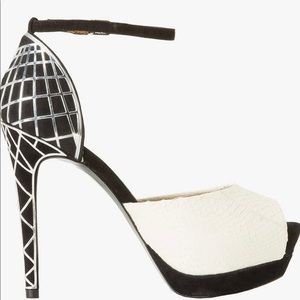 SAM EDELMAN PLATFORM HEEL 8.5 W